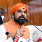 सम्राट चौधरी करने चले नीतिश की नक्ल, पर कहते हैं ना नक्ल के लिए भी