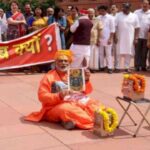 क्या विपक्ष ने संसद को ड्रामा करने का अखाड़ा बना लिया
